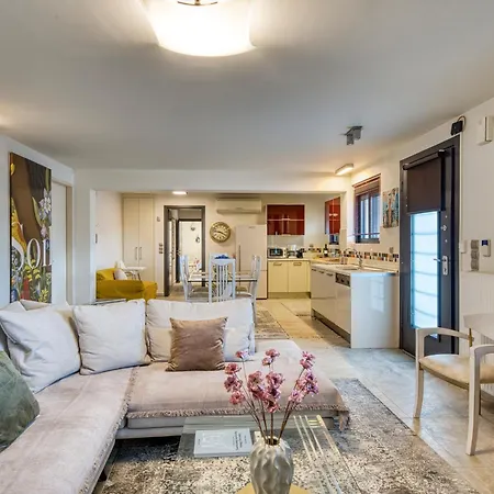 Lobelia Ναύπλιο